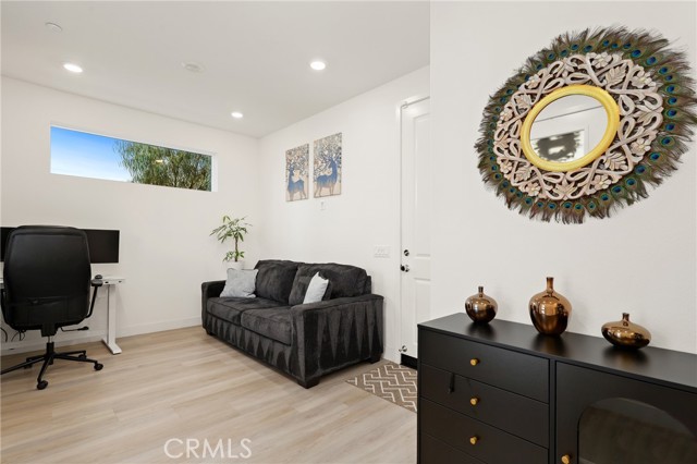 257 Sash, Irvine CA: https://media.crmls.org/medias/08d4e44e-d43a-4cc2-80b2-eebf356de640.jpg