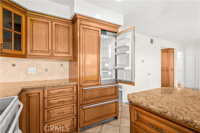 Image 13 of 56 For 6595 Jaluit Street