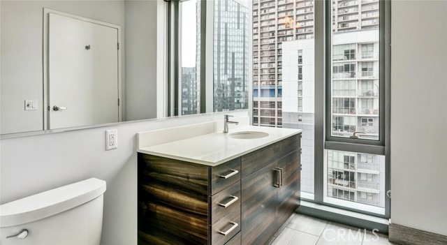 Detail Gallery Image 7 of 75 For 100 Van Ness Ave #2805,  San Francisco,  CA 94102 - 0 Beds | 1 Baths