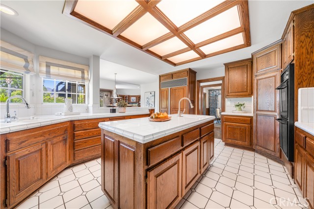 519 Connie Rae Way, Arcadia CA: https://media.crmls.org/medias/08d76089-8f49-4cec-b242-3c9a2edf381c.jpg