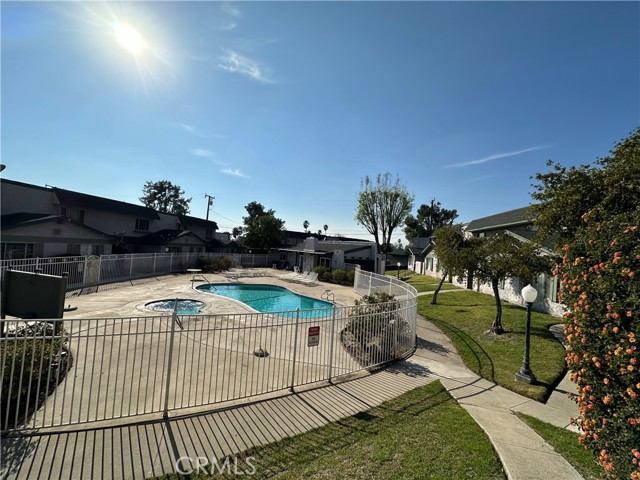 Detail Gallery Image 9 of 57 For 3600 Mountain Ave 12f,  San Bernardino,  CA 92404 - 2 Beds | 1/1 Baths