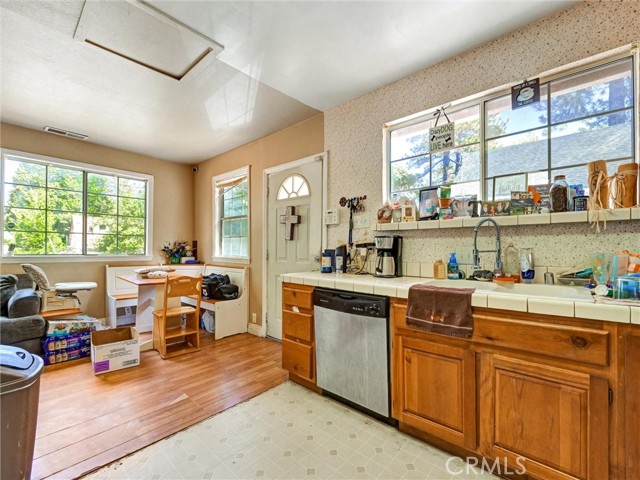 Detail Gallery Image 3 of 19 For 22235 Forest, Cedarpines Park,  CA 92322 - 1 Beds | 1 Baths