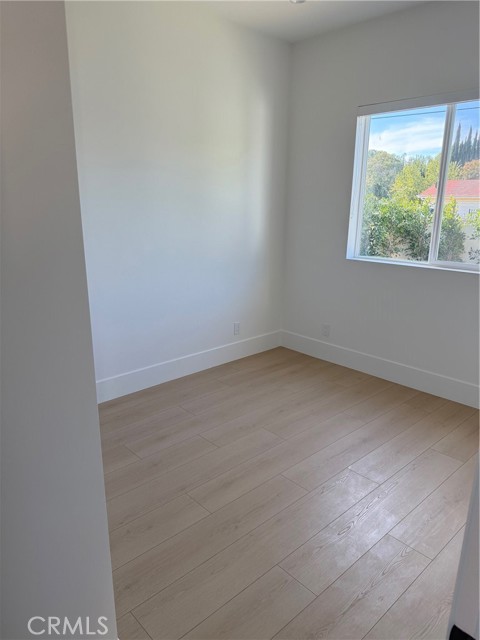 Detail Gallery Image 14 of 28 For 8546 Vanalden, Northridge,  CA 91324 - 2 Beds | 1 Baths