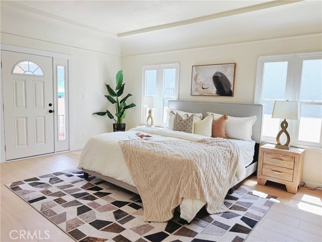 Detail Gallery Image 4 of 5 For 8633 Cimarron St, Los Angeles,  CA 90047 - 4 Beds | 3 Baths