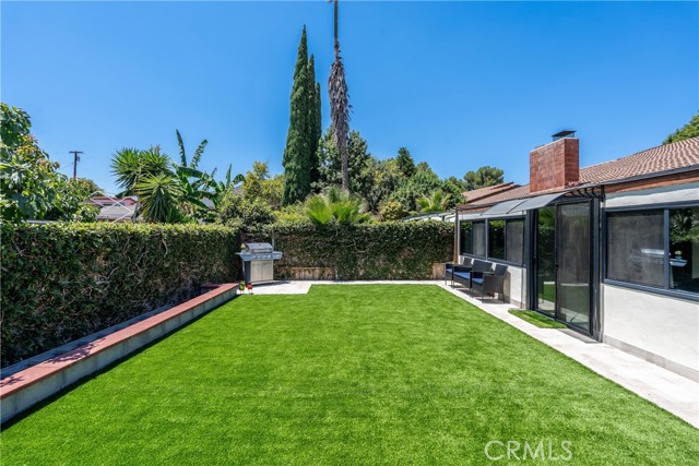 Detail Gallery Image 2 of 26 For 11520 Los Molinos Way, Riverside,  CA 92505 - 4 Beds | 2 Baths
