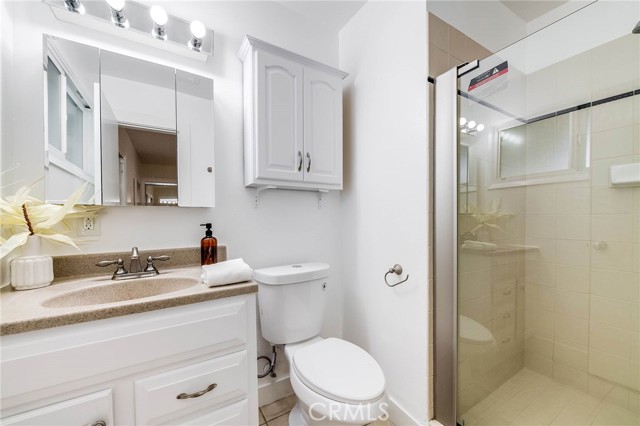 Detail Gallery Image 25 of 33 For 24224 Welby, West Hills,  CA 91307 - 4 Beds | 3 Baths