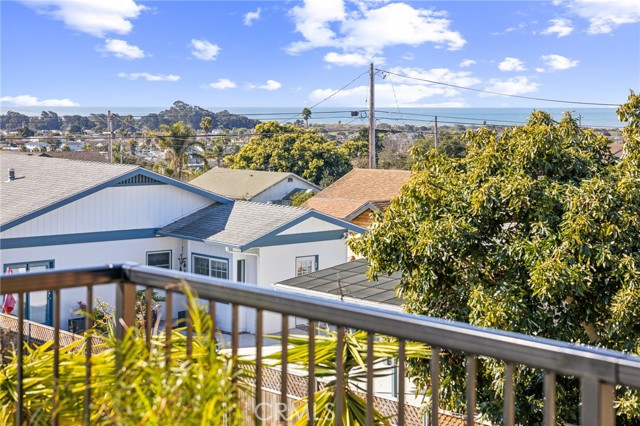 453 N 13th Street, Grover Beach CA: https://media.crmls.org/medias/08d9a5bb-ad7b-4684-babf-9a811e49a30a.jpg
