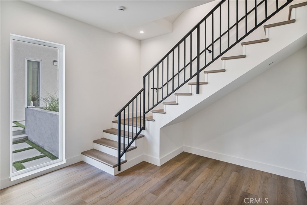 MLS #SR25248186 image #8