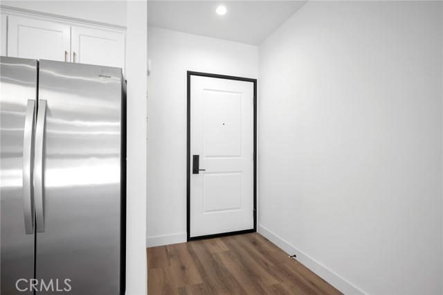 Detail Gallery Image 5 of 19 For 10657 Moorpark St #203,  North Hollywood,  CA 91602 - 1 Beds | 1 Baths