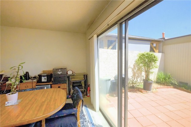 Detail Gallery Image 13 of 26 For 5132 Aspen, Montclair,  CA 91763 - 3 Beds | 3 Baths