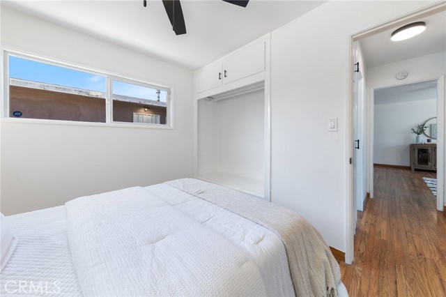 5536 Linden Avenue, Long Beach CA: https://media.crmls.org/medias/08da84f2-6b0f-4bf1-8548-b0333a66366d.jpg