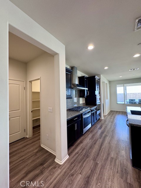 Detail Gallery Image 17 of 57 For 1065 Regala St, Perris,  CA 92571 - 5 Beds | 4 Baths