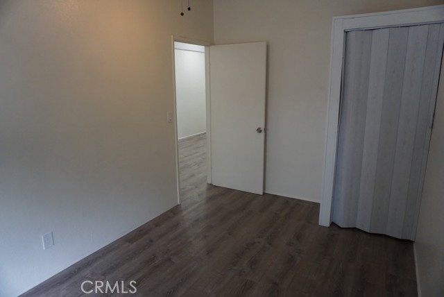 Detail Gallery Image 3 of 13 For 825 W 40th Pl,, Los Angeles,  CA 90037 - 3 Beds | 1 Baths