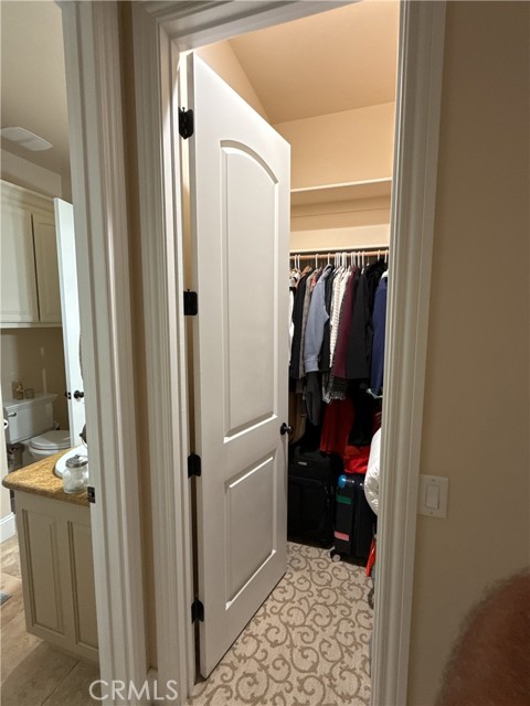 18 Tuscan Drive, Paradise CA: https://media.crmls.org/medias/08dc74fd-2e95-4325-be06-7fc1f09d960a.jpg