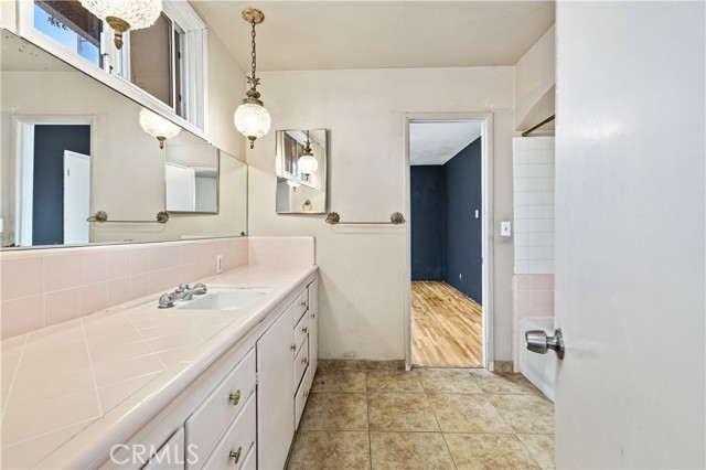 Detail Gallery Image 29 of 65 For 548 N 2nd, Upland,  CA 91786 - – Beds | – Baths