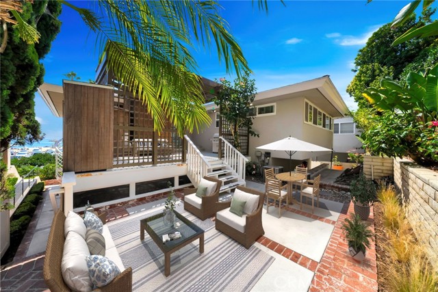 3116 Breakers Drive, Corona del Mar CA: https://media.crmls.org/medias/08dcd121-b080-483e-8503-843fa640e37c.jpg