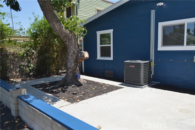 Detail Gallery Image 27 of 32 For 215 N Olive St, Anaheim,  CA 92805 - 3 Beds | 2/1 Baths