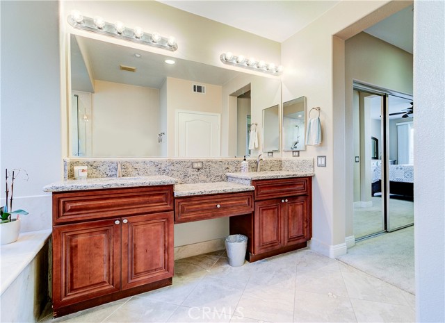 Detail Gallery Image 15 of 42 For 813 Kalpati Cir #217,  Carlsbad,  CA 92008 - 2 Beds | 2 Baths