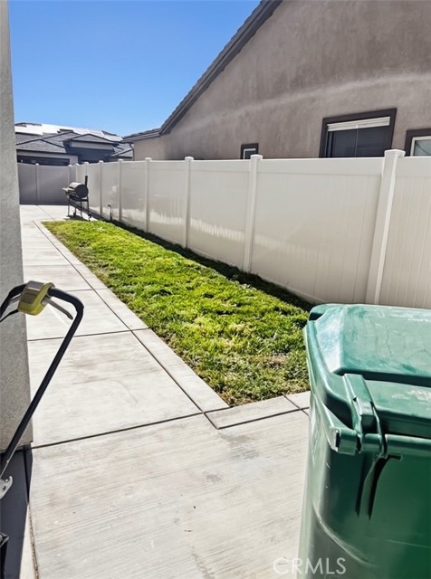 Detail Gallery Image 7 of 18 For 1539 Newland, Beaumont,  CA 92223 - 2 Beds | 2/1 Baths