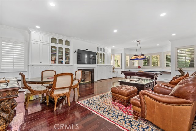 Detail Gallery Image 10 of 31 For 5267 Newcastle Ln, Calabasas,  CA 91302 - 6 Beds | 6 Baths