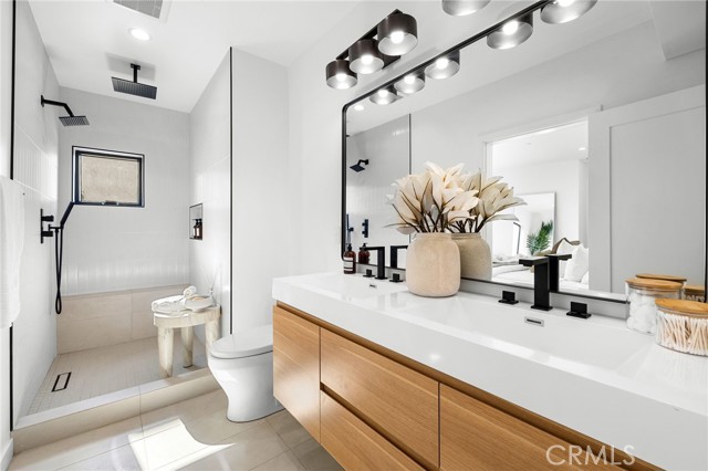Detail Gallery Image 12 of 19 For 955 Everett St, Los Angeles,  CA 90026 - 2 Beds | 2/1 Baths