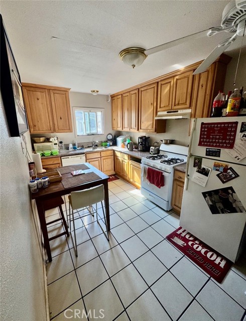 227 N Yale Avenue, Fullerton CA: https://media.crmls.org/medias/08df518e-7424-4f65-95f3-444f0584007d.jpg