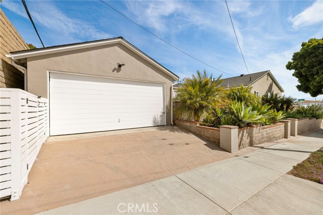 Detail Gallery Image 33 of 38 For 4757 Darien, Torrance,  CA 90503 - 4 Beds | 2 Baths