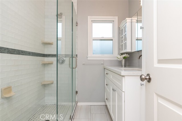 Detail Gallery Image 19 of 26 For 1241 Moncado Dr, Glendale,  CA 91207 - 3 Beds | 3 Baths