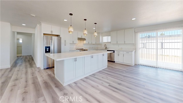 Front Image Thumbnail for CRJT26042136