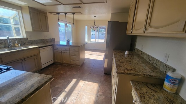 Detail Gallery Image 7 of 32 For 26619 June Way, Hemet,  CA 92544 - 3 Beds | 2 Baths