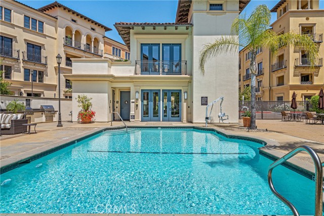 Detail Gallery Image 27 of 29 For 23500 Park Sorrento #D42,  Calabasas,  CA 91302 - 2 Beds | 2/1 Baths