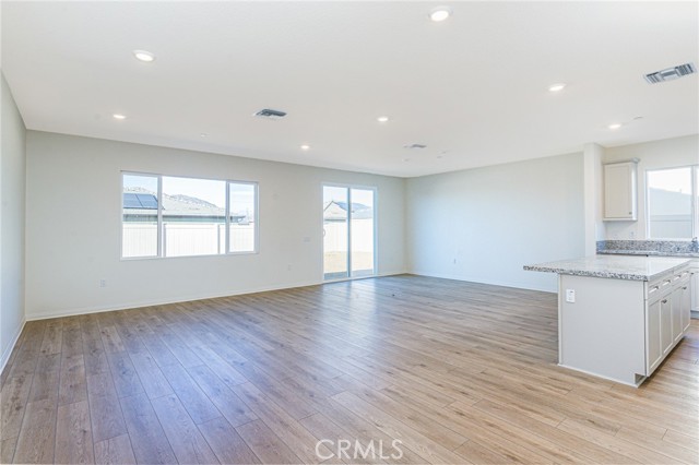 30526 Sierra Linda, Winchester CA: https://media.crmls.org/medias/08e2ca4b-403c-4d6f-9029-92621c022e53.jpg