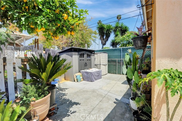 Detail Gallery Image 24 of 26 For 5864 Bonsallo Ave, Los Angeles,  CA 90044 - 4 Beds | 2 Baths