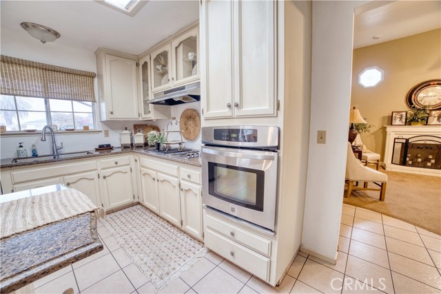 Detail Gallery Image 10 of 33 For 4630 N Lorna, Fresno,  CA 93705 - 3 Beds | 2 Baths