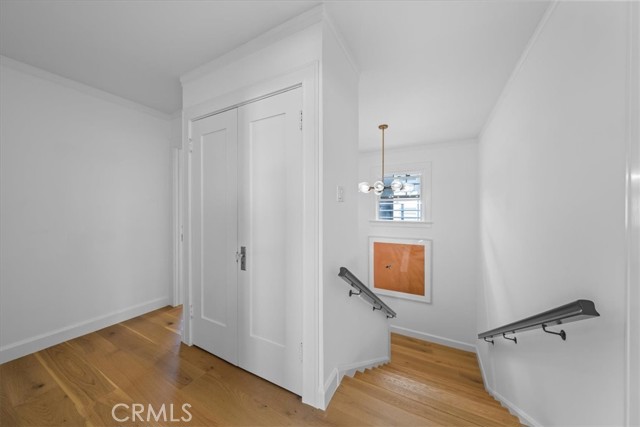 1000 The Strand, Manhattan Beach CA: https://media.crmls.org/medias/08e336c8-414b-4c74-94fc-537dae6264e7.jpg