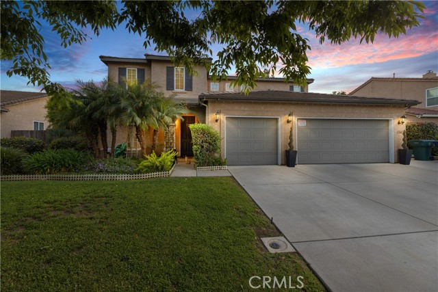 Detail Gallery Image 1 of 1 For 1543 Mateus Ave, Tulare,  CA 93274 - 5 Beds | 3 Baths