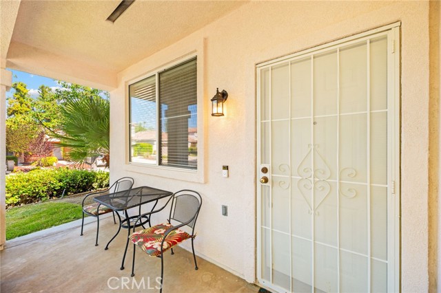 24795 Shady Pine Court, Murrieta CA: https://media.crmls.org/medias/08e3c6bd-c2cc-4ece-98de-3f6e856d450b.jpg