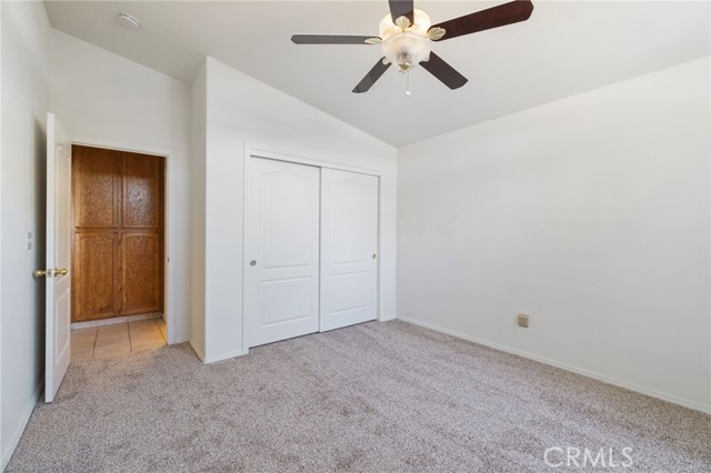 122 East, Madera CA: https://media.crmls.org/medias/08e43878-e3c7-4755-b882-033470ec348e.jpg