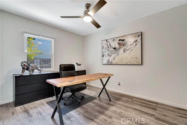 Detail Gallery Image 19 of 42 For 4974 Canoga Ave, Woodland Hills,  CA 91364 - 4 Beds | 4 Baths
