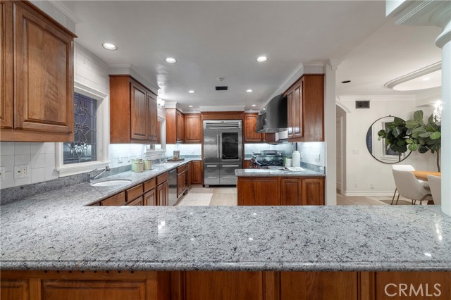 Detail Gallery Image 22 of 54 For 339 via Lido Soud, Newport Beach,  CA 92663 - 4 Beds | 4 Baths