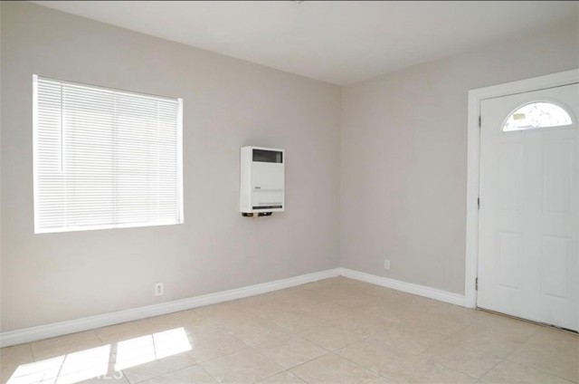 Detail Gallery Image 14 of 28 For 6031 Stanton, Buena Park,  CA 90621 - 6 Beds | 3 Baths