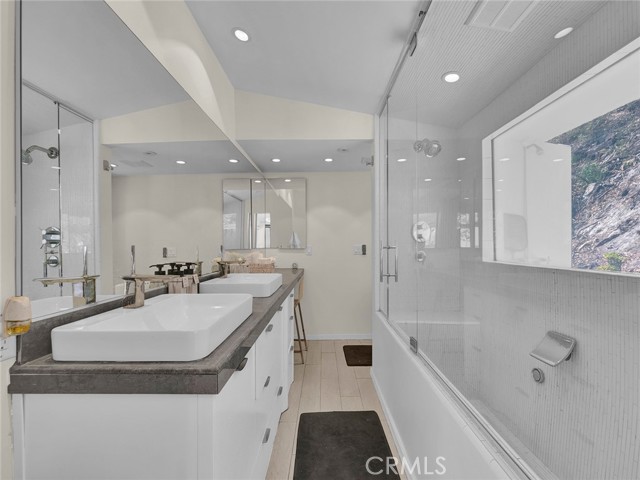 Detail Gallery Image 29 of 39 For 20537 Little Rock Way, Malibu,  CA 90265 - 5 Beds | 3 Baths