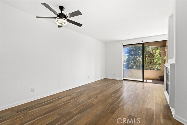 Detail Gallery Image 5 of 30 For 555 Maine #210,  Long Beach,  CA 90802 - 2 Beds | 2 Baths