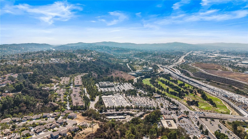 https://media.crmls.org/medias/08e78b75-a7ea-4a80-93ce-89bd4497194c.jpg?preset=X-Large