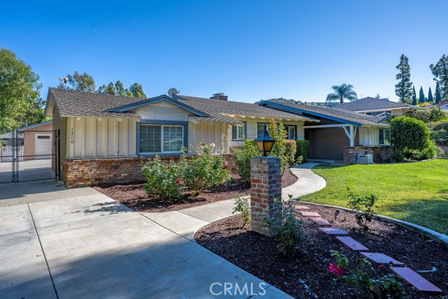 Detail Gallery Image 5 of 43 For 1310 Hollencrest, West Covina,  CA 91791 - 4 Beds | 2/1 Baths