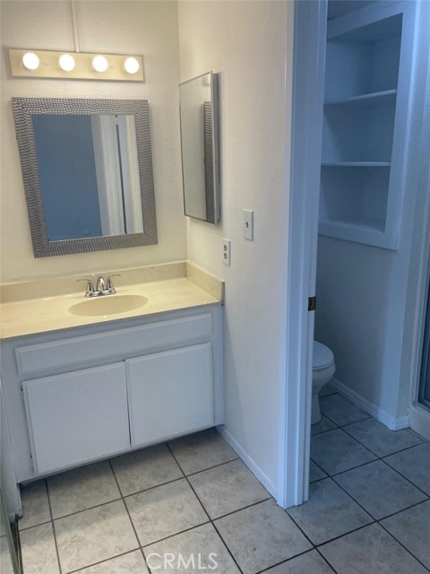 Detail Gallery Image 12 of 18 For 9740 Sepulveda Bld #18,  North Hills,  CA 91343 - 3 Beds | 3 Baths