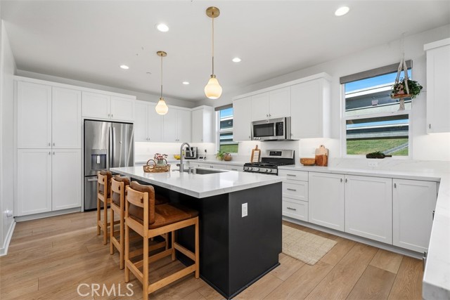 Detail Gallery Image 6 of 25 For 85 Hideaway Loop, Mission Viejo,  CA 92691 - 4 Beds | 3/1 Baths