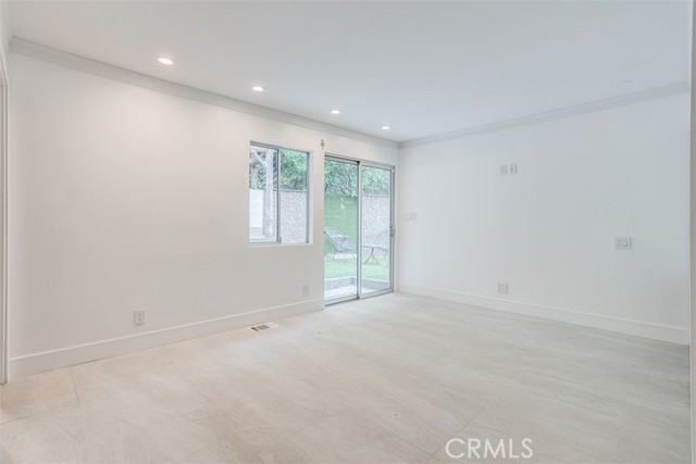 11354 Sunshine Terrace, Studio City CA: https://media.crmls.org/medias/08ea4b68-7245-46a1-8316-39275f57e1e7.jpg