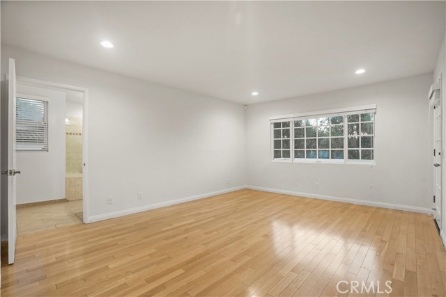 Detail Gallery Image 31 of 64 For 11738 Andasol Ave, Granada Hills,  CA 91344 - 5 Beds | 3 Baths