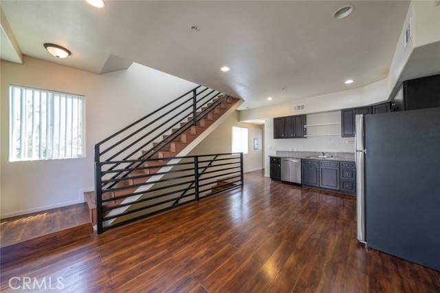 Detail Gallery Image 9 of 30 For 1538 11th, Los Angeles,  CA 90015 - 3 Beds | 2 Baths